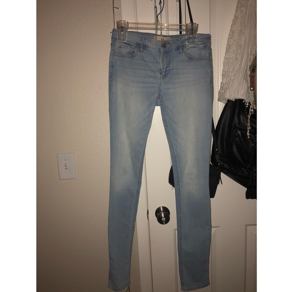 5L Hollister Jeans